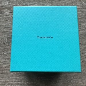Tiffany bracelet box